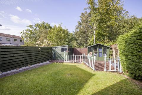 10 Buckstone Lea, Edinburgh, EH10 6XE