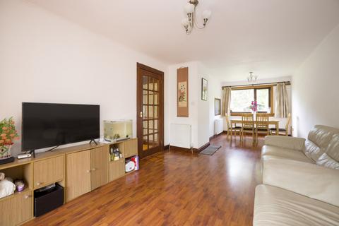 10 Buckstone Lea, Edinburgh, EH10 6XE