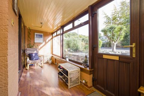 10 Buckstone Lea, Edinburgh, EH10 6XE
