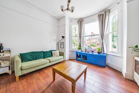3 bedroom flat for sale, Park Hill, Ealing, London, W5