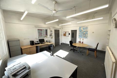 12 Bond Street, Wakefield, WF1 2QP