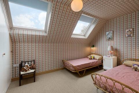 25 Denbigh Terrace, London, W11 2QJ