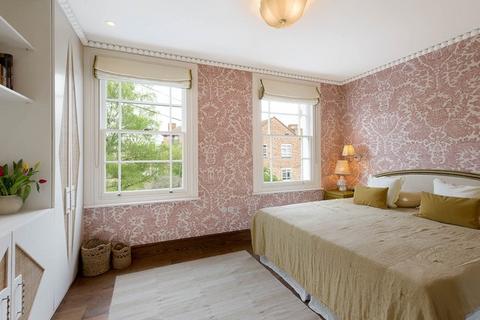 25 Denbigh Terrace, London, W11 2QJ