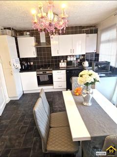 84 Mangold Way, Erith, DA18 4DF