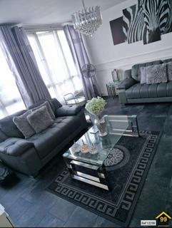 84 Mangold Way, Erith, DA18 4DF