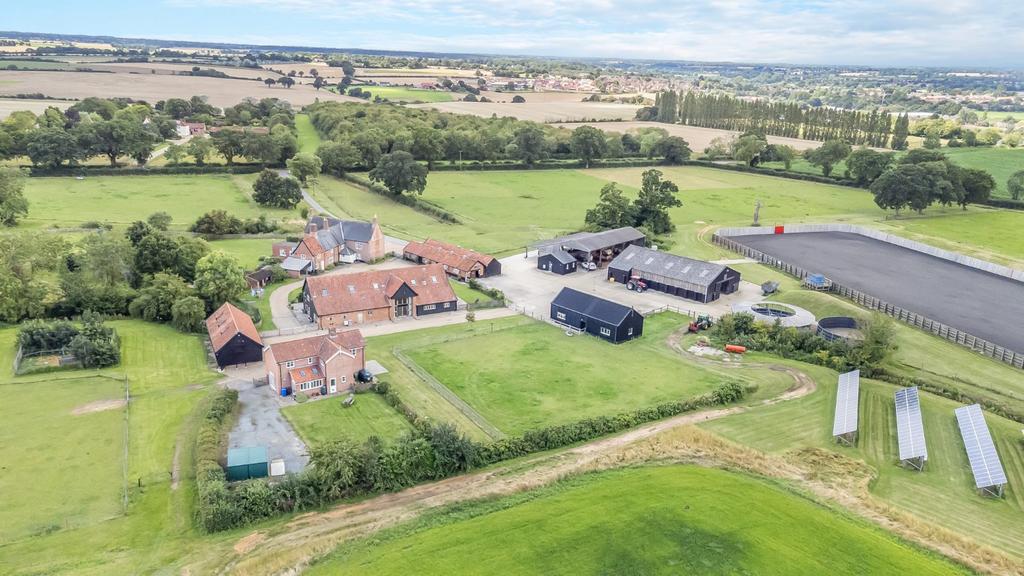 Carlton House Farm