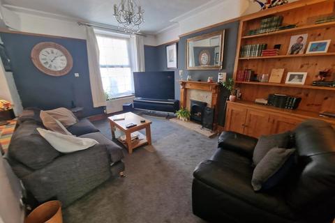 3 bedroom terraced house for sale - Middle Street, Crewkerne, Somerset, TA18