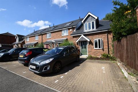 2 bedroom terraced house to rent, Farncombe, Godalming GU7