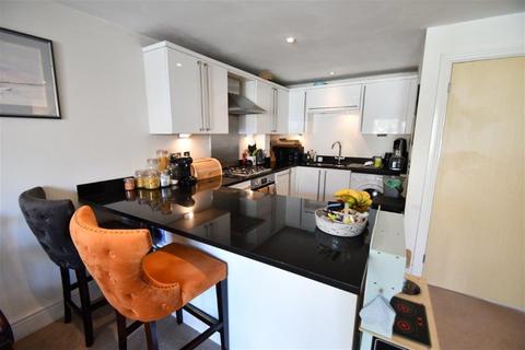 2 bedroom terraced house to rent, Farncombe, Godalming GU7