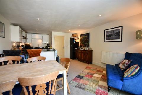 2 bedroom terraced house to rent, Farncombe, Godalming GU7