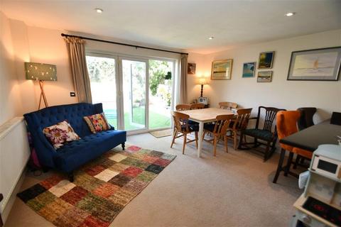 2 bedroom terraced house to rent, Farncombe, Godalming GU7