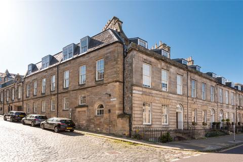 3 bedroom apartment for sale - 4/4 York Lane, New Town, Edinburgh, EH1