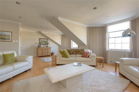 3 bedroom apartment for sale - 4/4 York Lane, New Town, Edinburgh, EH1