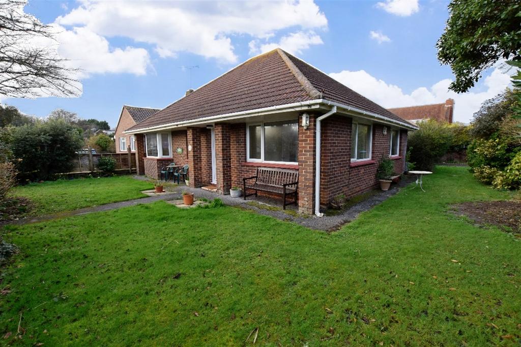 Ancton Close, Elmer, Bognor Regis, PO22 3 bed detached bungalow to rent