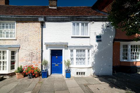 18 Abbey Street, Faversham, ME13 7BE