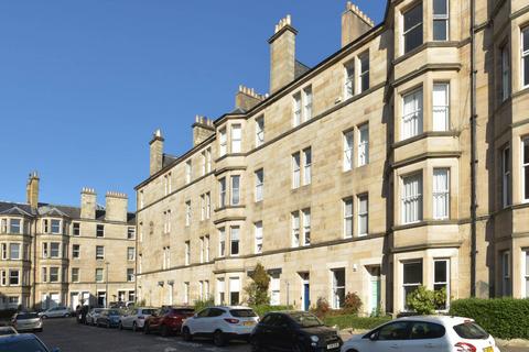32 Bruntsfield Gardens, Edinburgh, EH10 4DZ