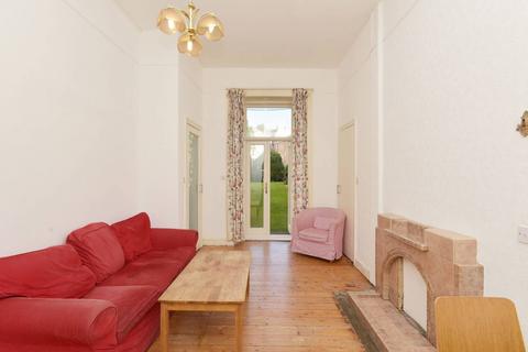 32 Bruntsfield Gardens, Edinburgh, EH10 4DZ