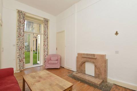 32 Bruntsfield Gardens, Edinburgh, EH10 4DZ