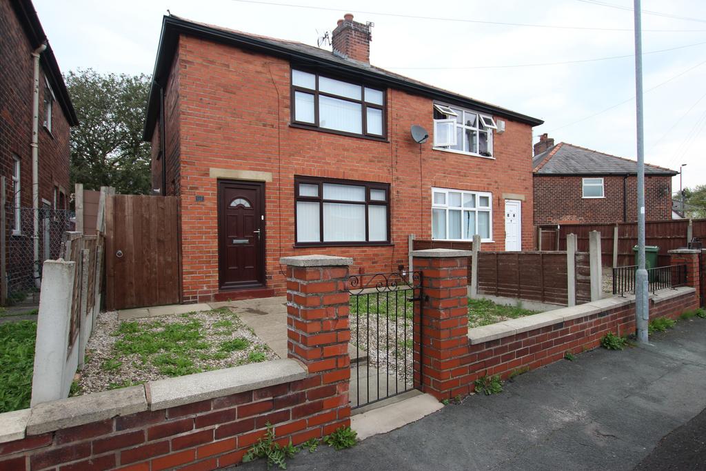 Laxey Crescent, Wigan, WN7 3 bed semidetached house £825 pcm (£190 pw)