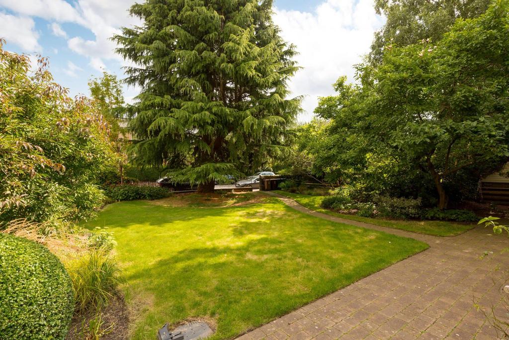Morningside Park, Edinburgh, Midlothian, EH10 4 bed detached house for