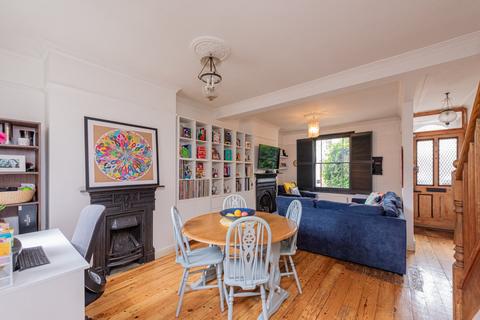 72 Kilravock Street, London, W10 4HY
