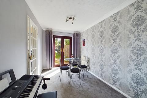 5 Barrow Close, Quedgeley, Gloucester, GL2 4YP