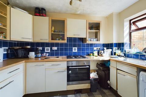 5 Barrow Close, Quedgeley, Gloucester, GL2 4YP