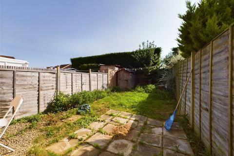 5 Barrow Close, Quedgeley, Gloucester, GL2 4YP