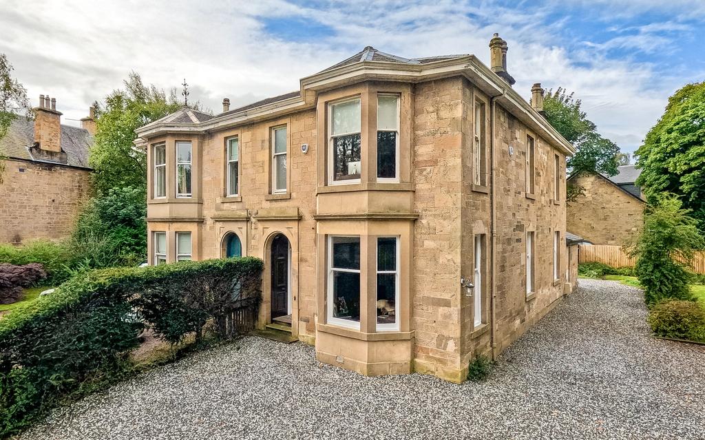 Collylinn Road, Bearsden, East Dunbartonshire, G61 4PN 4 bed semi