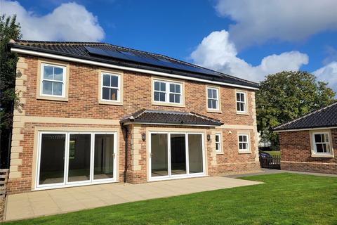 2 Chestnut Drive, Attleborough, NR17 2FH