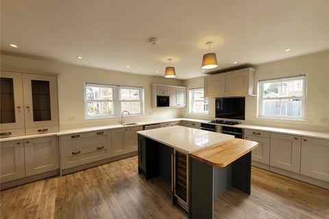 2 Chestnut Drive, Attleborough, NR17 2FH