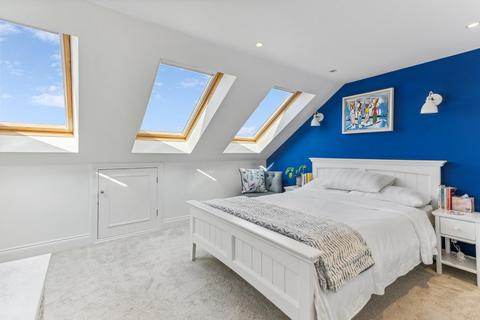 27a Dancer Road, Richmond, TW9 4LD