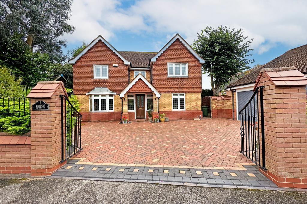 Linton Avenue, Solihull, B91 4 bed detached house for sale £895,000