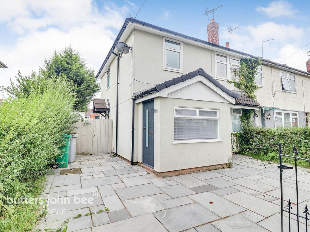 Tatton Road, Crewe 3 bed semidetached house for sale £140,000