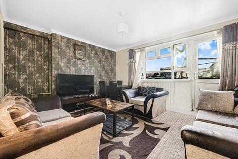 3 bedroom flat for sale - Aldrington Road, London SW16