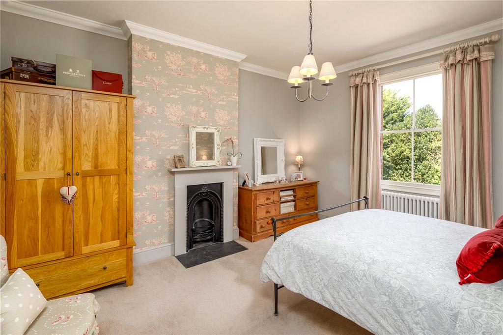 Prinicpal Bedroom