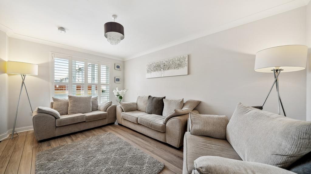 Dalrymple Crescent, Rutherglen, Glasgow, G73 4BN 3 bed semidetached
