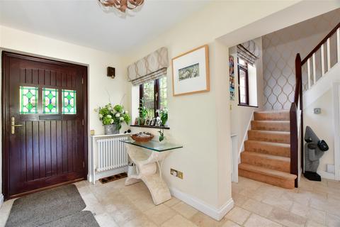 Meadowvale Wellington Hill, Loughton, IG10 4AH