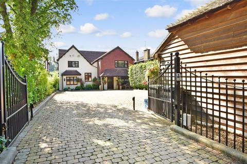 Meadowvale Wellington Hill, Loughton, IG10 4AH