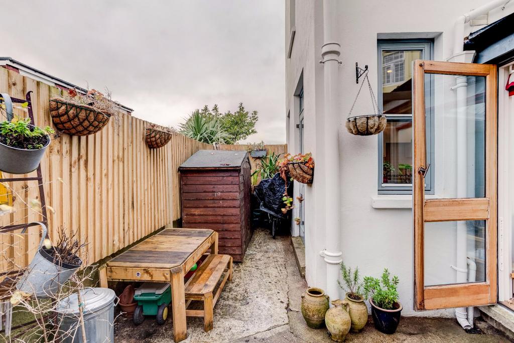 Carlyle Street, Brighton 2 bed end of terrace house for sale £450,000