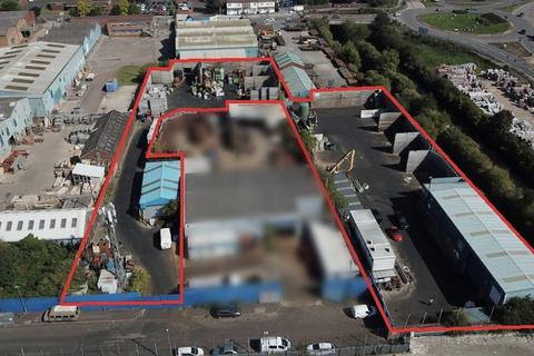 Industrial unit to rent, Trevor Street, Nechells, Birmingham, B7 5RG