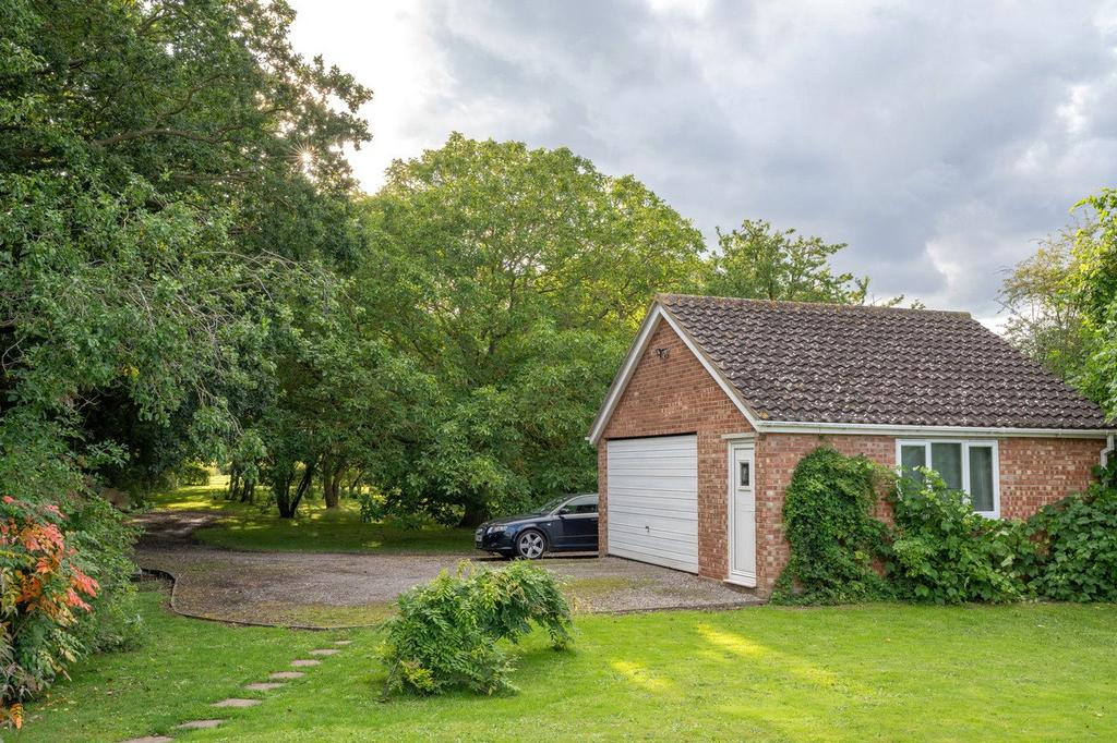 Garage/Store
