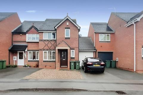 3 bedroom semi-detached house to rent, Darien Way, Braunstone, LE3