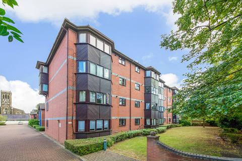5 Chartwell Close, Croydon, CR0 2AW