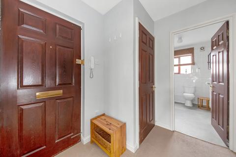 5 Chartwell Close, Croydon, CR0 2AW
