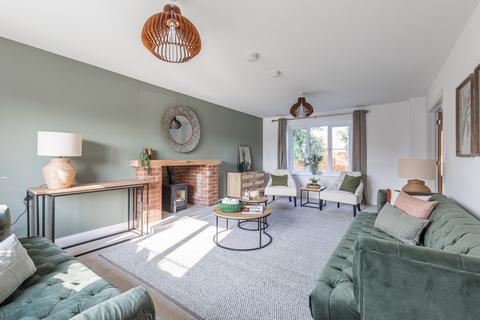 5 bedroom detached house for sale - Hales, Norwich