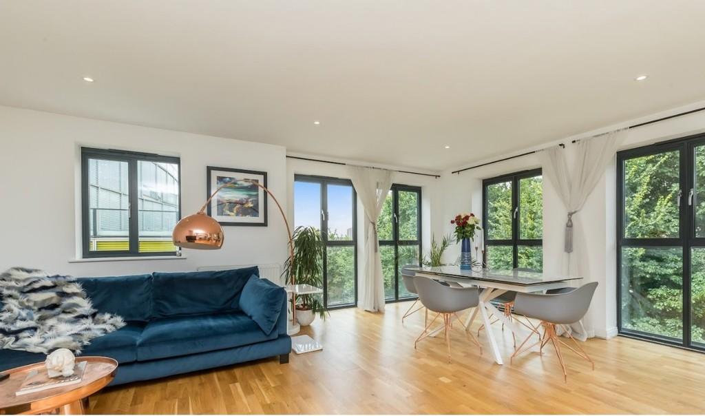 Kemptown House, Carlton Hill, Brighton BN2 0GW 3 bed apartment for sale