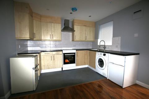 3 bedroom terraced house to rent, Colnbrook