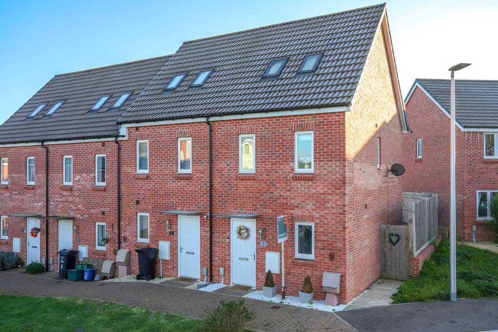 Stockham Lane, Cranbrook, Exeter 3 bed end of terrace house for sale £250,000