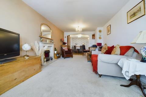 98 Ashtree Road, Barton Under Needwood, Burton-on-trent, DE13 8LL